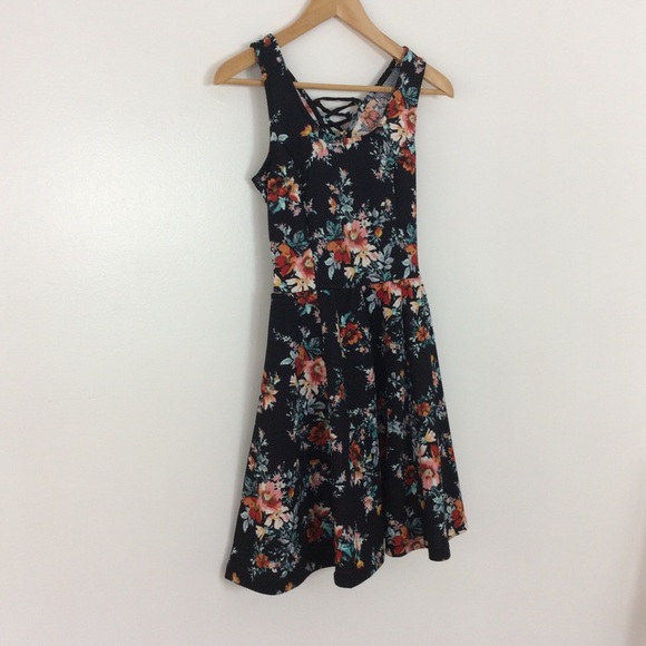 Jessica Simpson Dress Jayne Black Floral Sleeveless - Picture 3 of 8